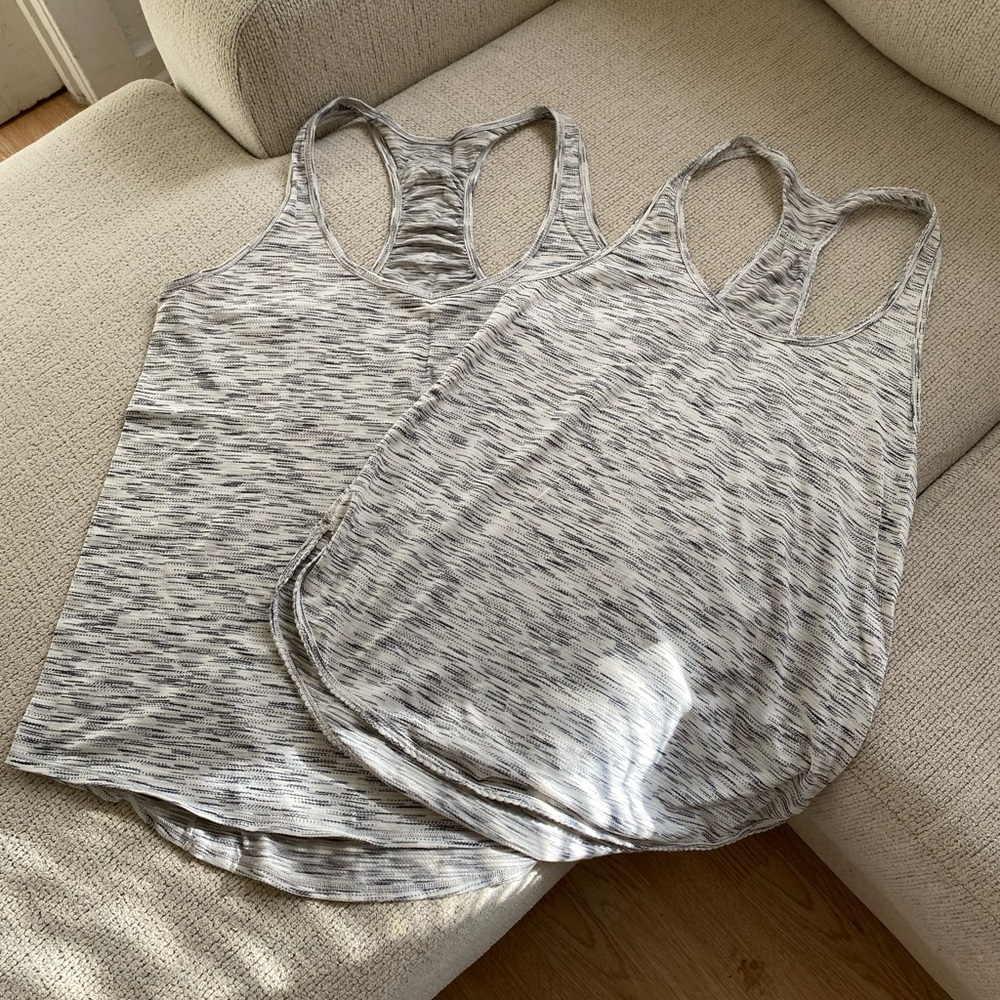 Lululemon Women’s Tank Bundle